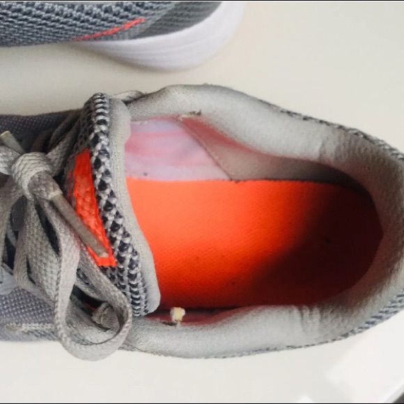 🔺SOLD🔺Nike Women's Revolution 3 Running Shoe - Picture 4 of 7